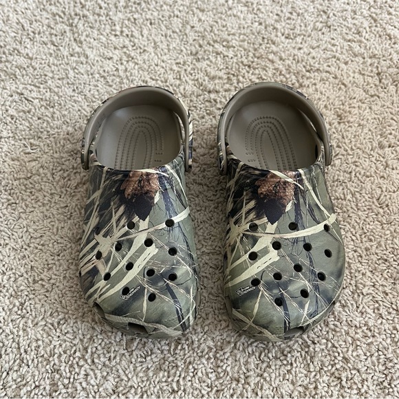 Crocs Real Tree - Picture 2 of 3